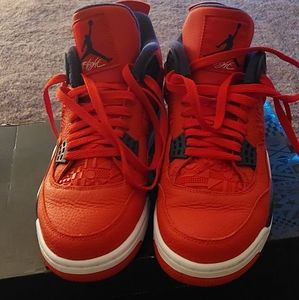Jordan 4
